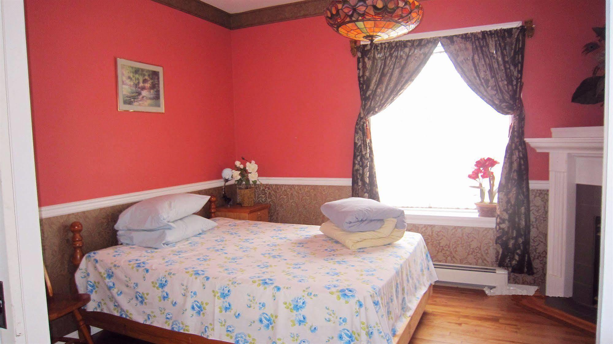 Wenxin B&B Regina Exterior photo