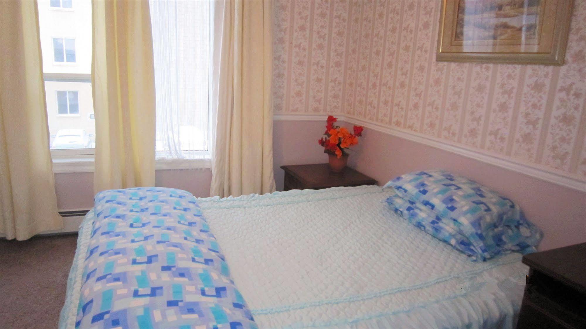 Wenxin B&B Regina Exterior photo